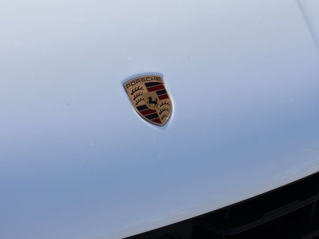 2025 Porsche Macan  Oshkosh WI