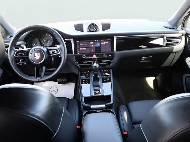 2025 Porsche Macan  Oshkosh WI