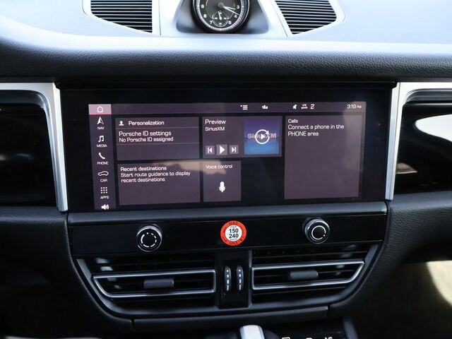 2025 Porsche Macan  Oshkosh WI