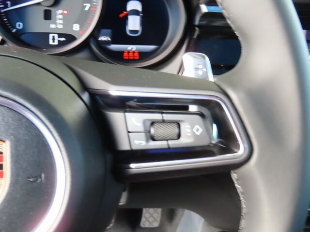 2025 Porsche Macan  Oshkosh WI