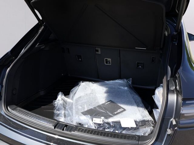 2025 Porsche Macan Oshkosh WI 2025 Porsche Macan Oshkosh WI