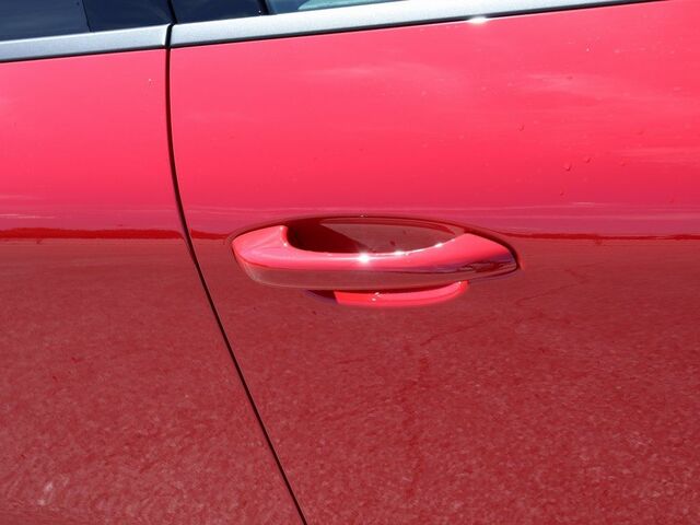 2025 Porsche Macan  Oshkosh WI