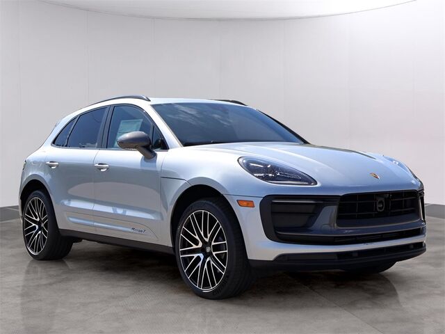 2025 Porsche Macan Oshkosh WI 2025 Porsche Macan Oshkosh WI