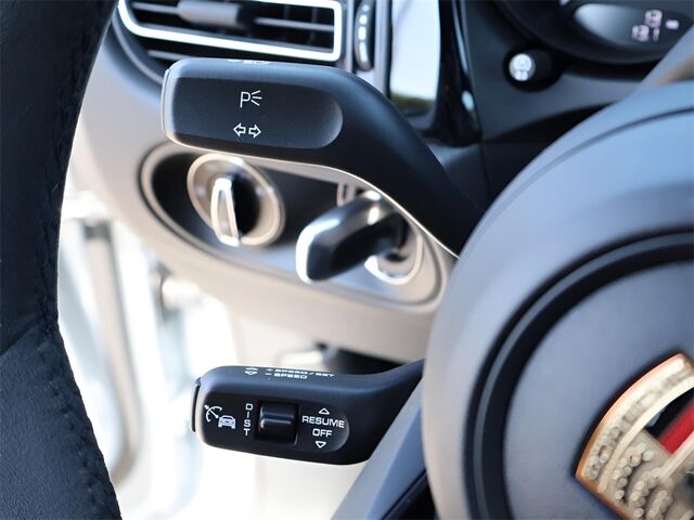 2025 Porsche Macan Oshkosh WI 2025 Porsche Macan Oshkosh WI