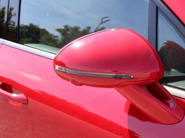 2025 Porsche Macan  Oshkosh WI