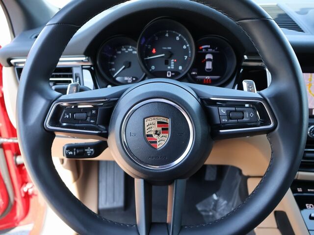 2025 Porsche Macan  Oshkosh WI