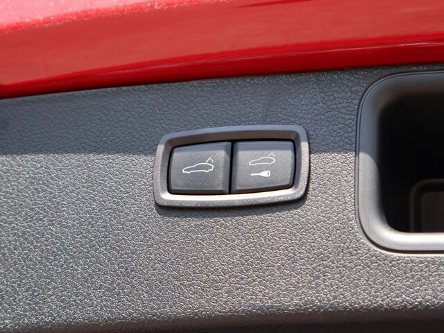 2025 Porsche Macan  Oshkosh WI