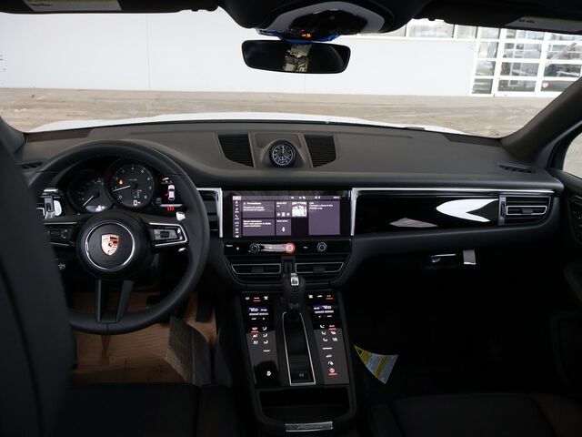 2025 Porsche Macan  Oshkosh WI