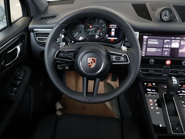2025 Porsche Macan  Oshkosh WI