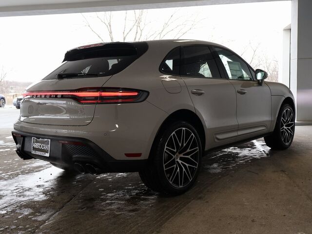 2025 Porsche Macan  Oshkosh WI