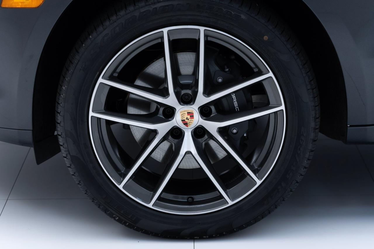 2025 Porsche Macan Pompano Beach FL