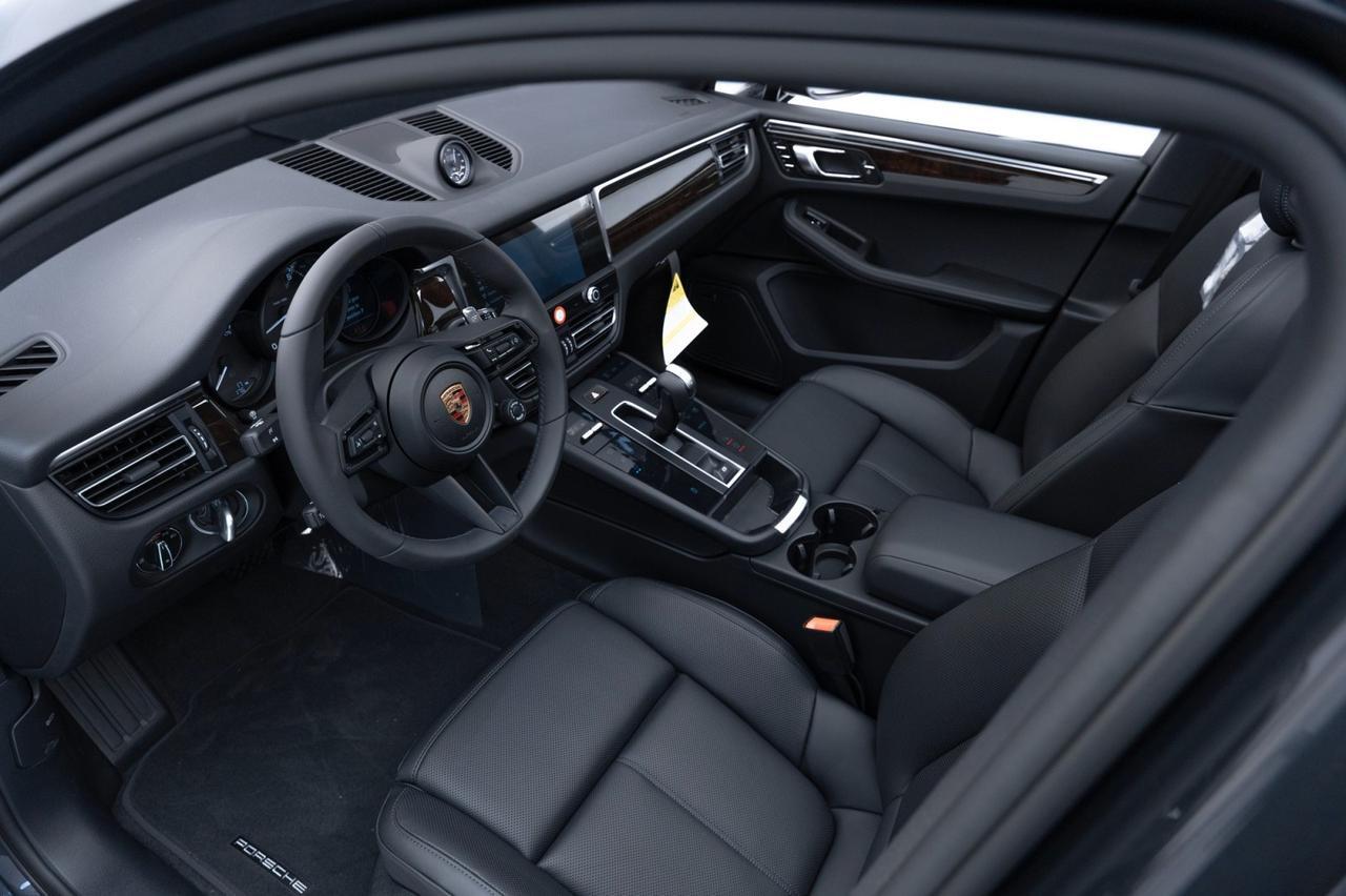 2025 Porsche Macan Pompano Beach FL