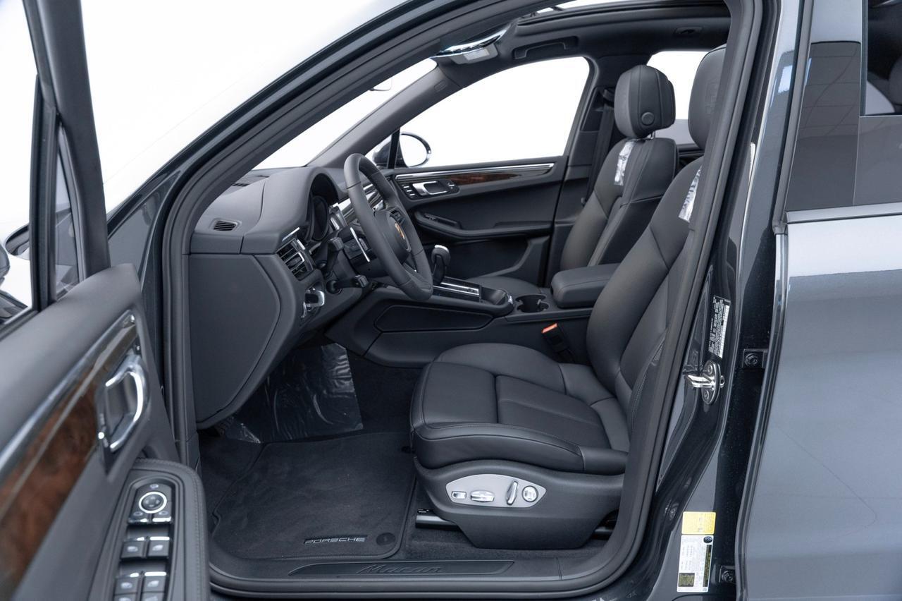 2025 Porsche Macan Pompano Beach FL