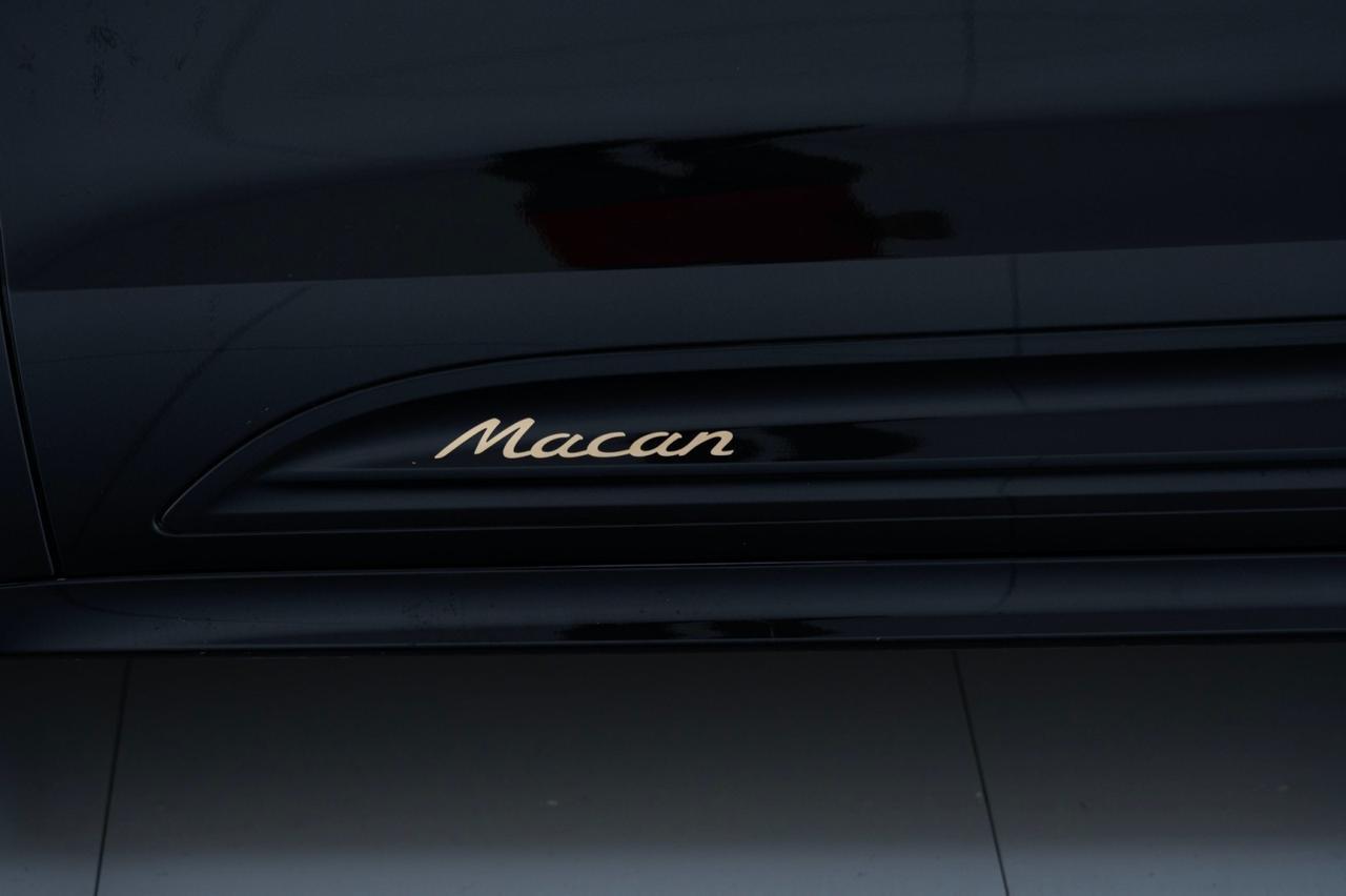 2025 Porsche Macan Pompano Beach FL