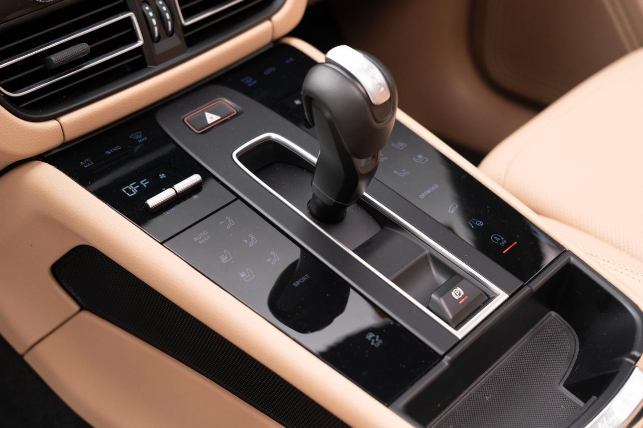 2025 Porsche Macan Pompano Beach FL