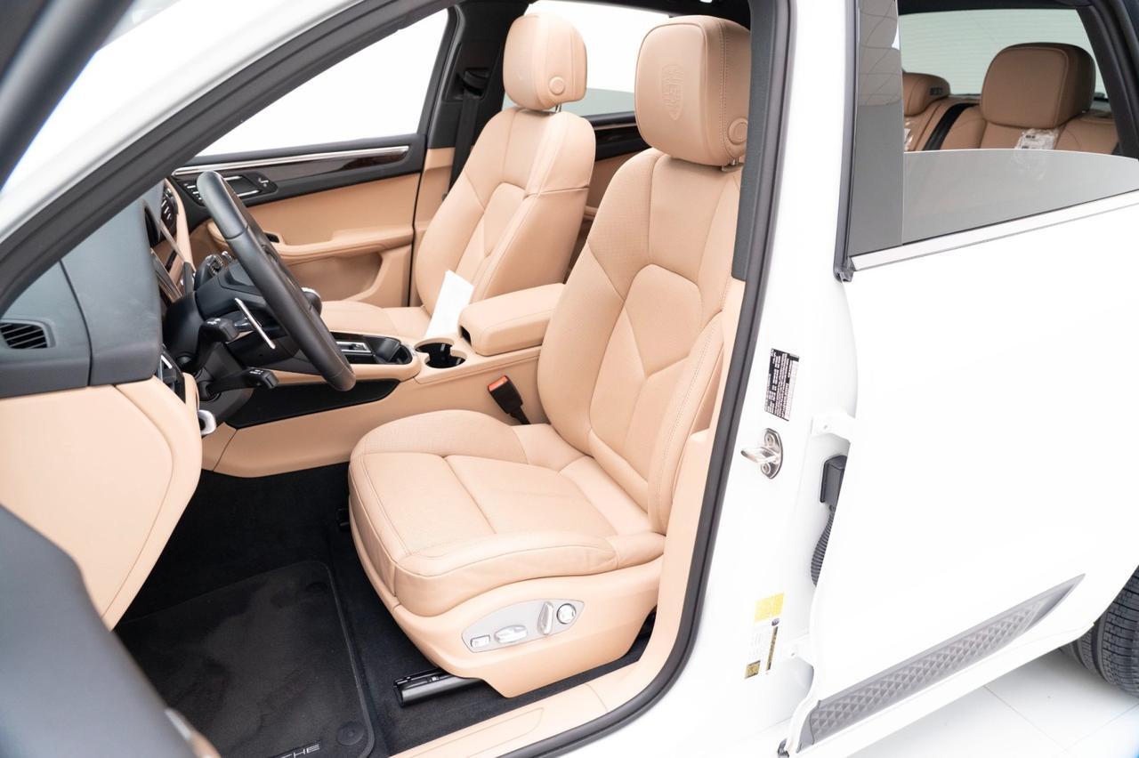 2025 Porsche Macan Pompano Beach FL