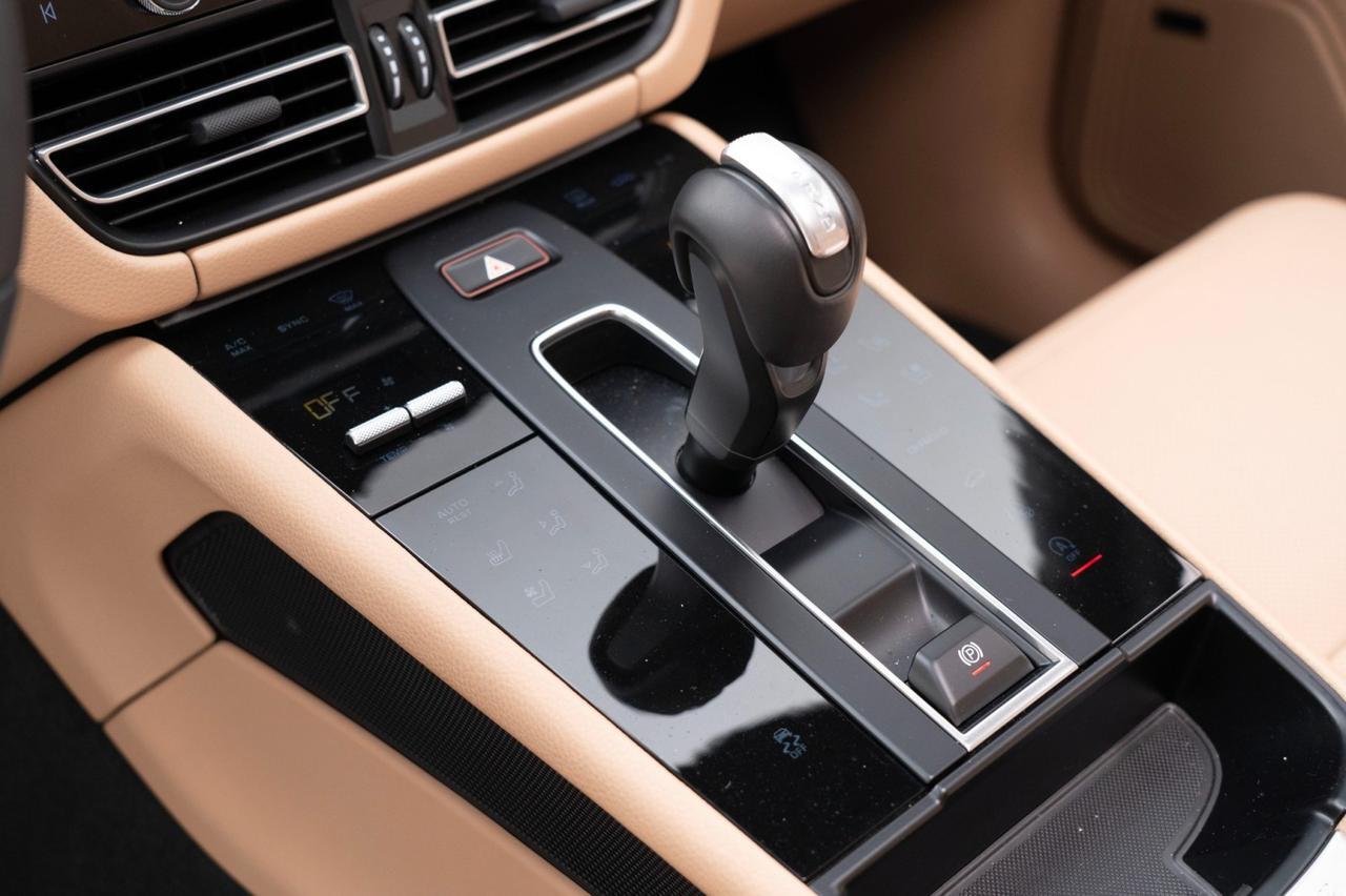 2025 Porsche Macan Pompano Beach FL
