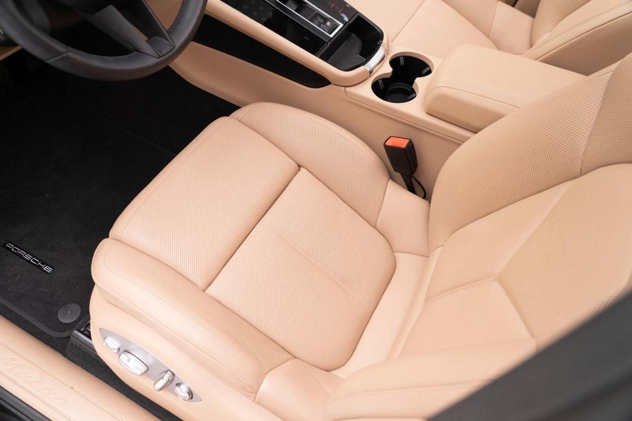 2025 Porsche Macan Pompano Beach FL