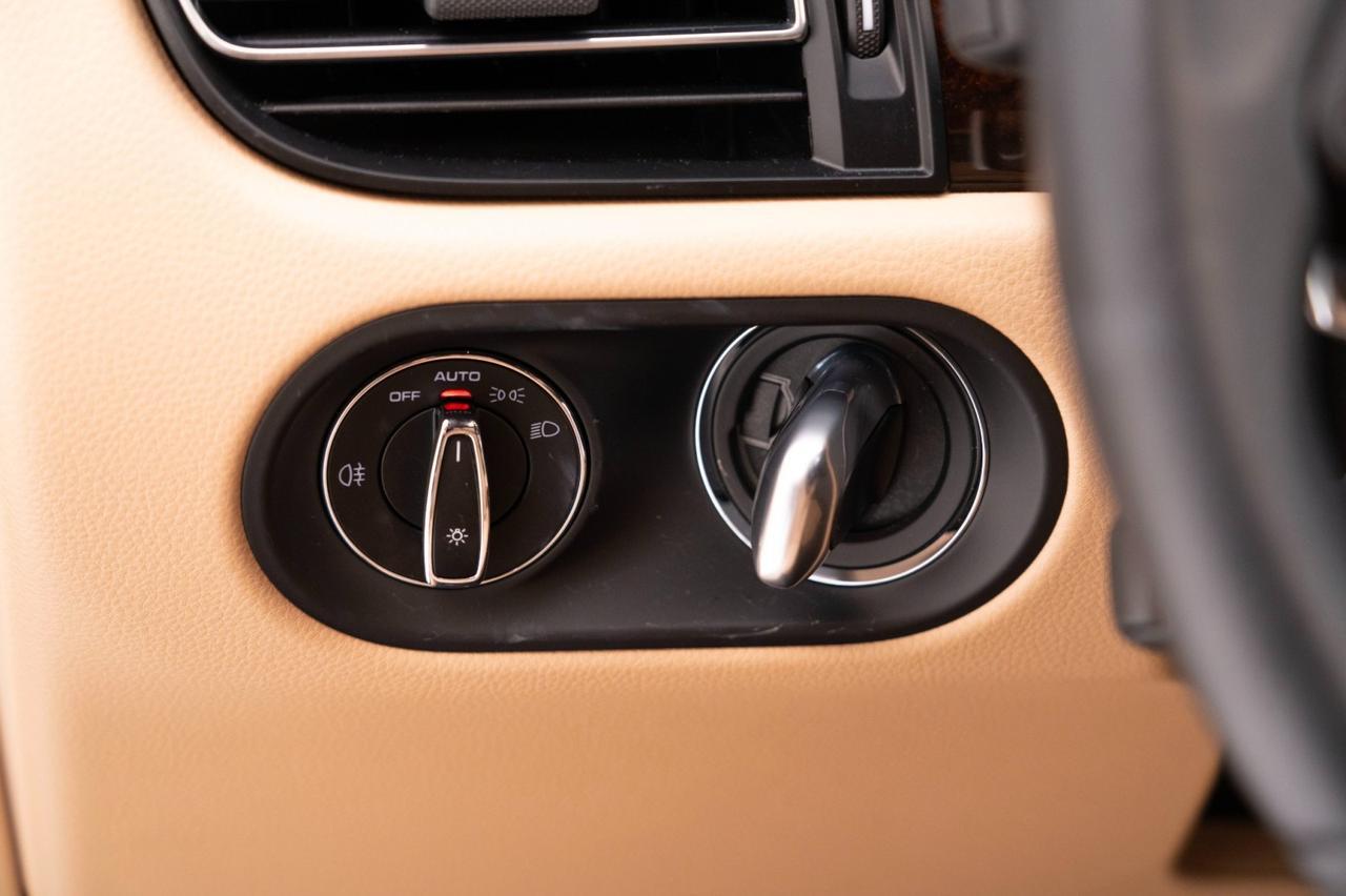 2025 Porsche Macan Pompano Beach FL