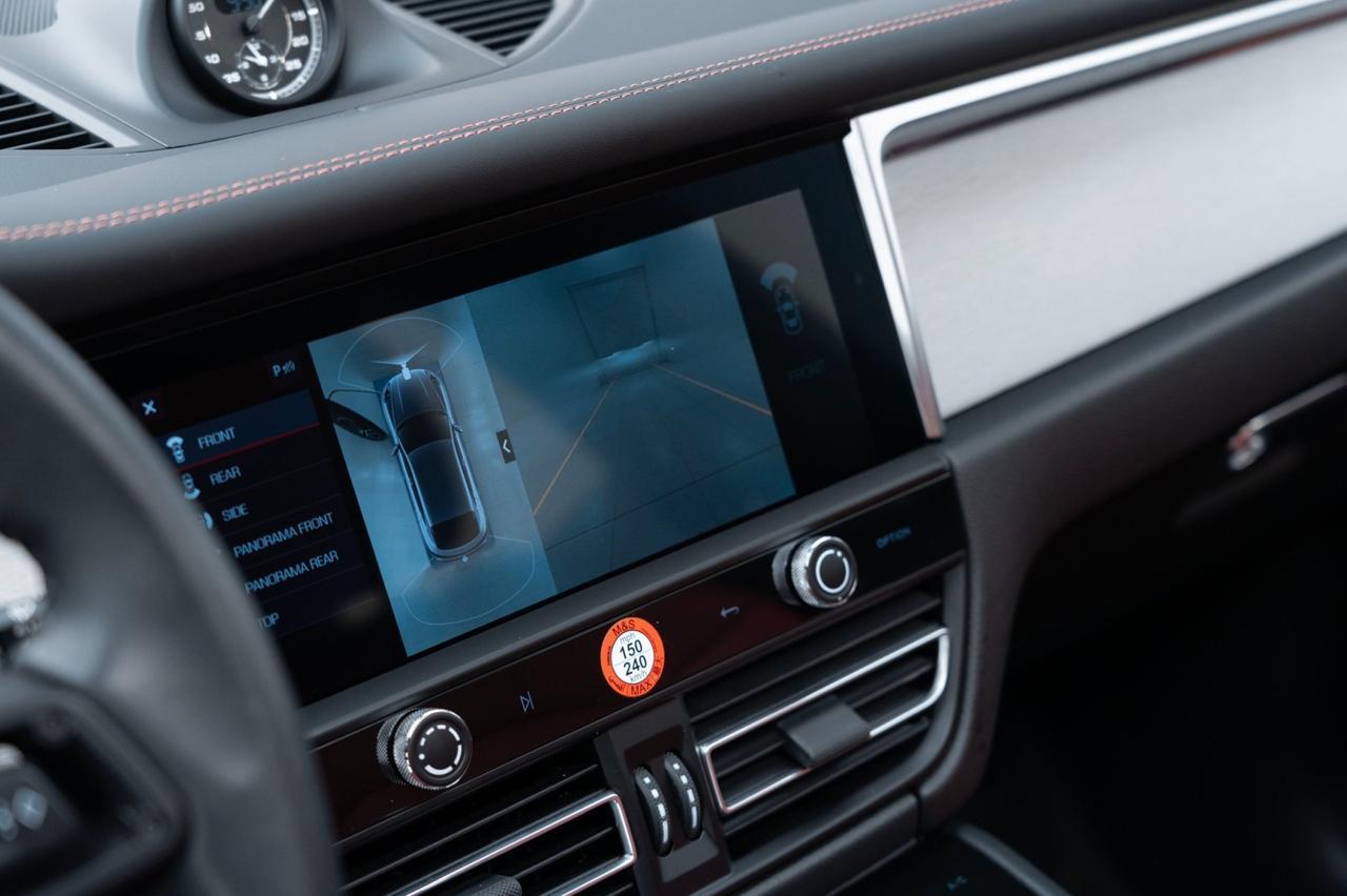 2025 Porsche Macan Pompano Beach FL