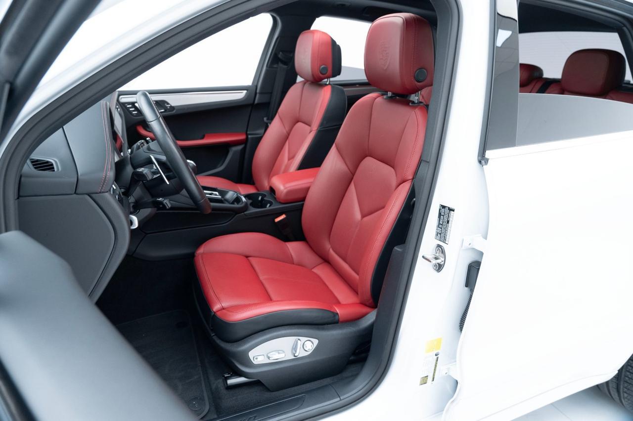 2025 Porsche Macan Pompano Beach FL