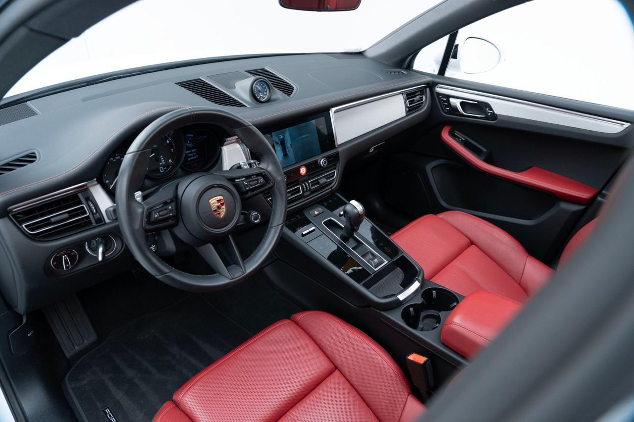 2025 Porsche Macan Pompano Beach FL