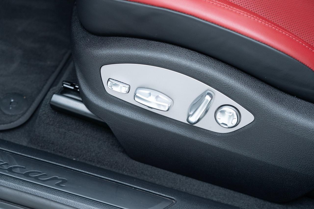 2025 Porsche Macan Pompano Beach FL