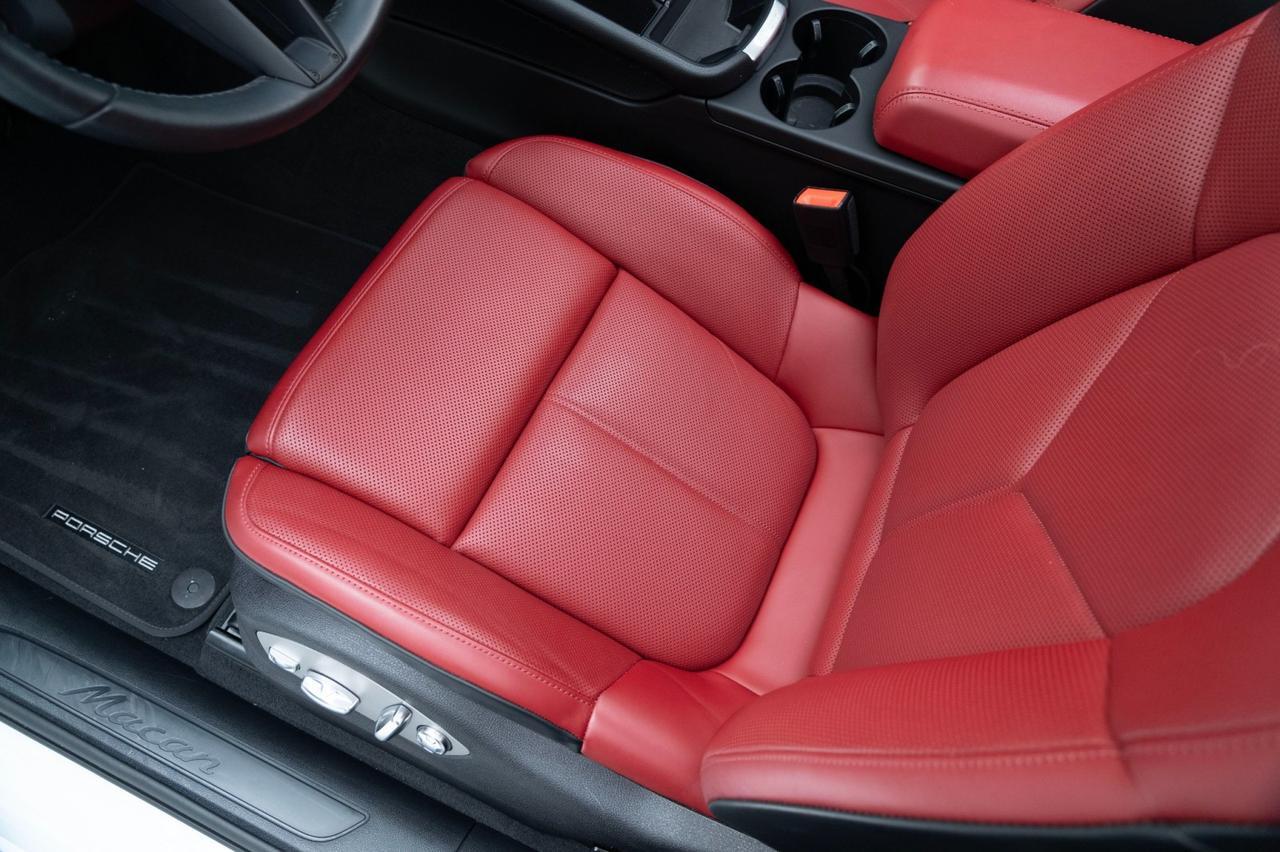 2025 Porsche Macan Pompano Beach FL