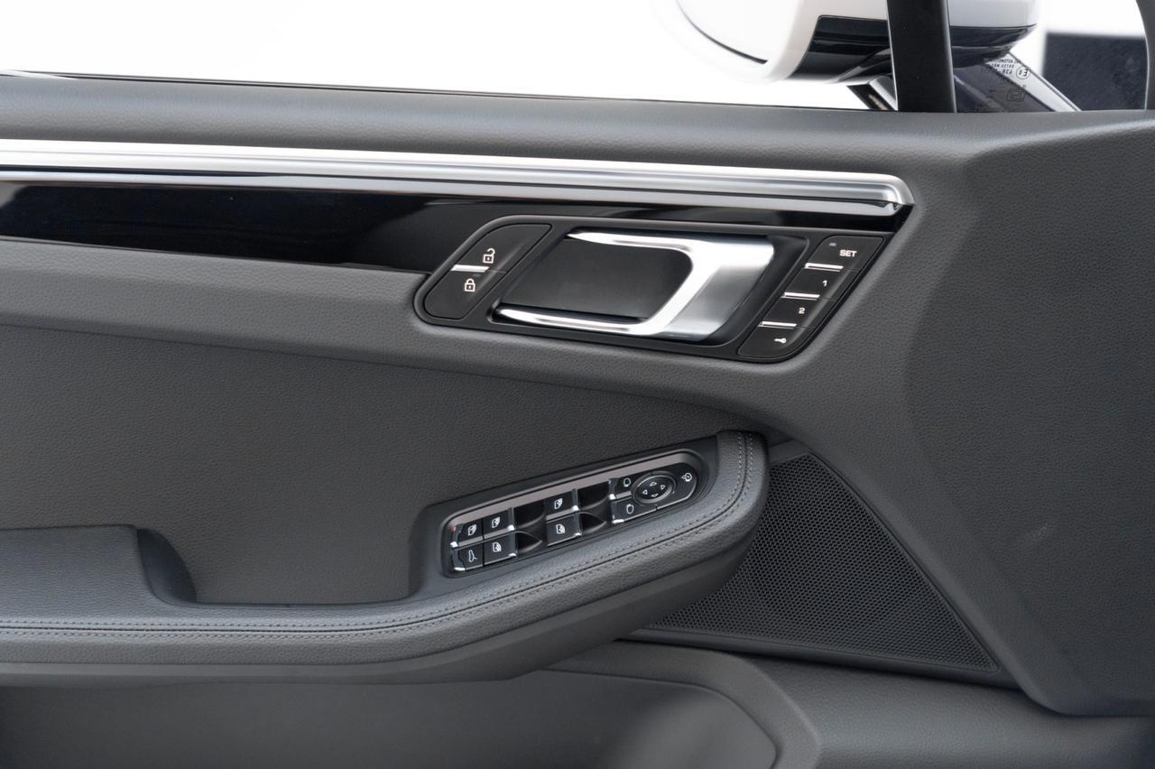 2025 Porsche Macan Pompano Beach FL