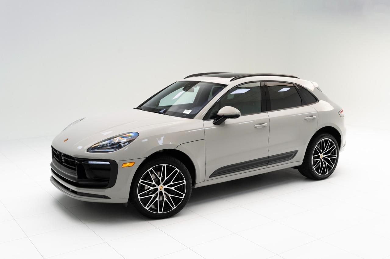 2025 Porsche Macan