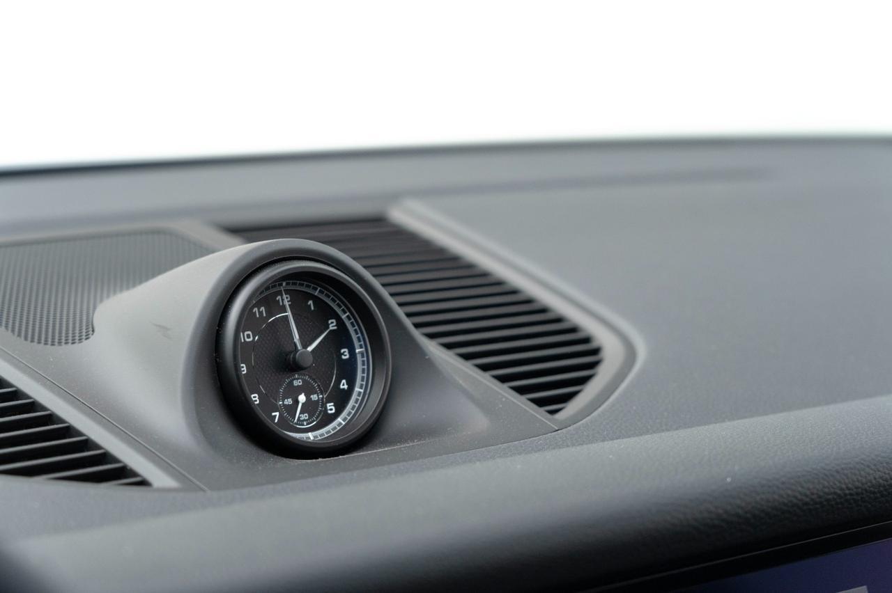 2025 Porsche Macan Pompano Beach FL