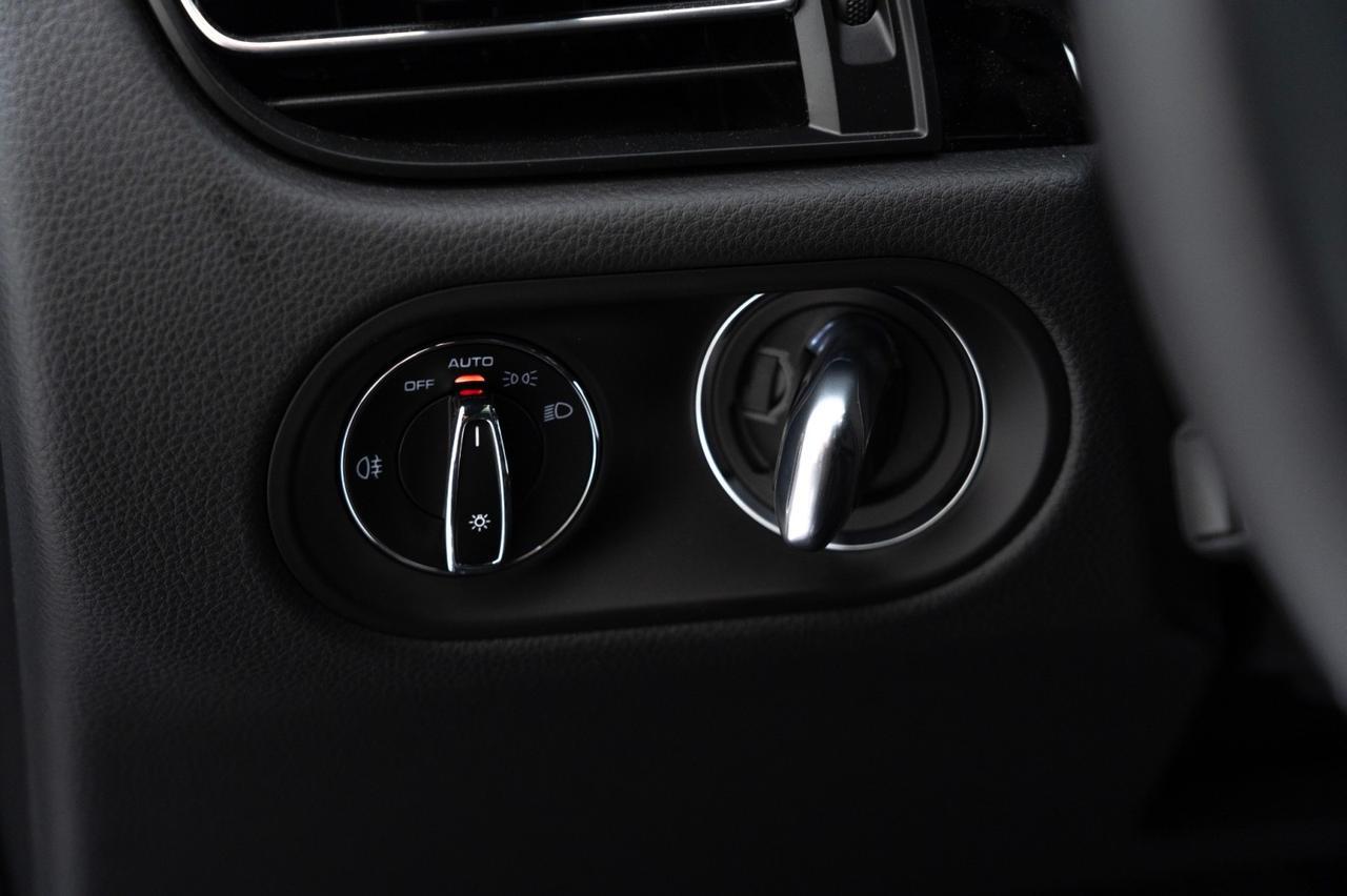 2025 Porsche Macan Pompano Beach FL