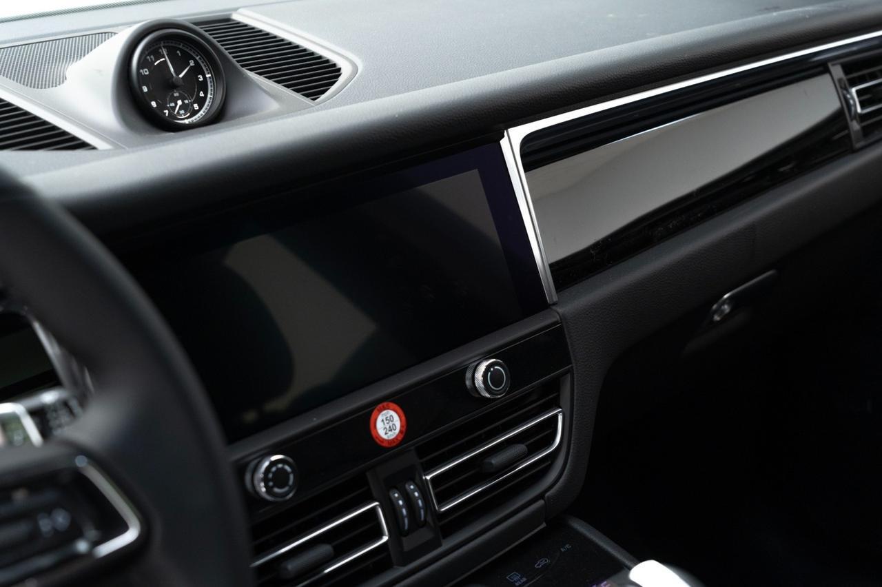 2025 Porsche Macan Pompano Beach FL