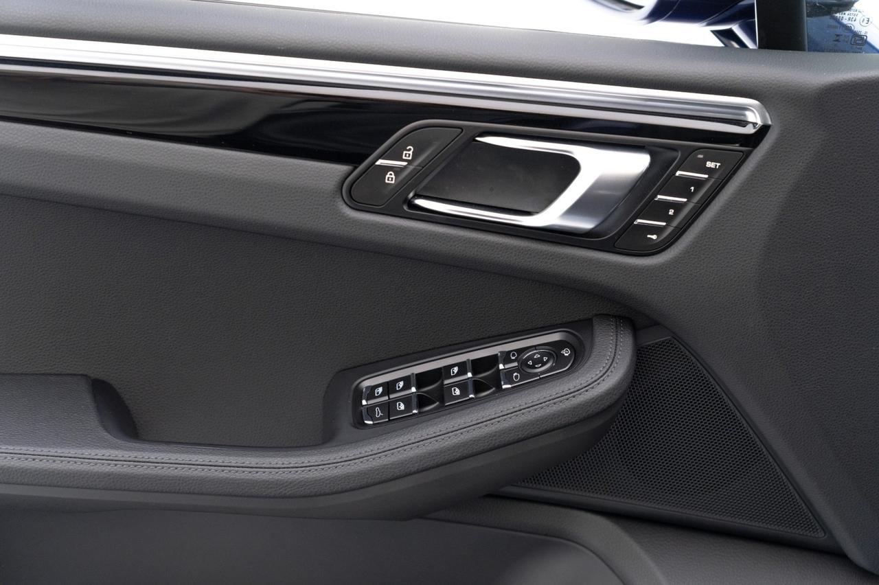 2025 Porsche Macan Pompano Beach FL