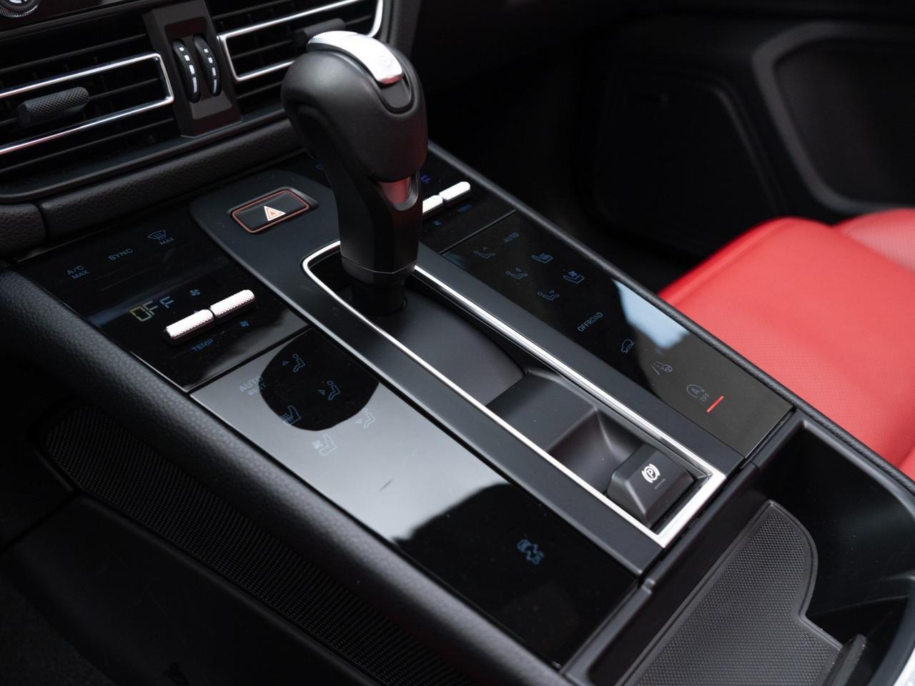 2025 Porsche Macan Pompano Beach FL