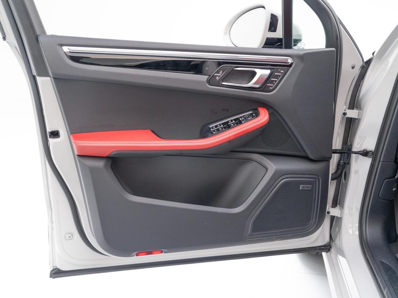 2025 Porsche Macan Pompano Beach FL