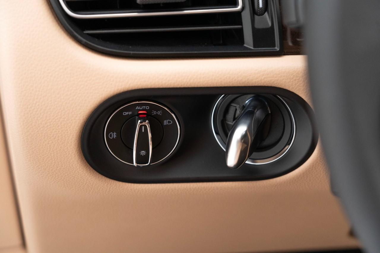 2025 Porsche Macan Pompano Beach FL