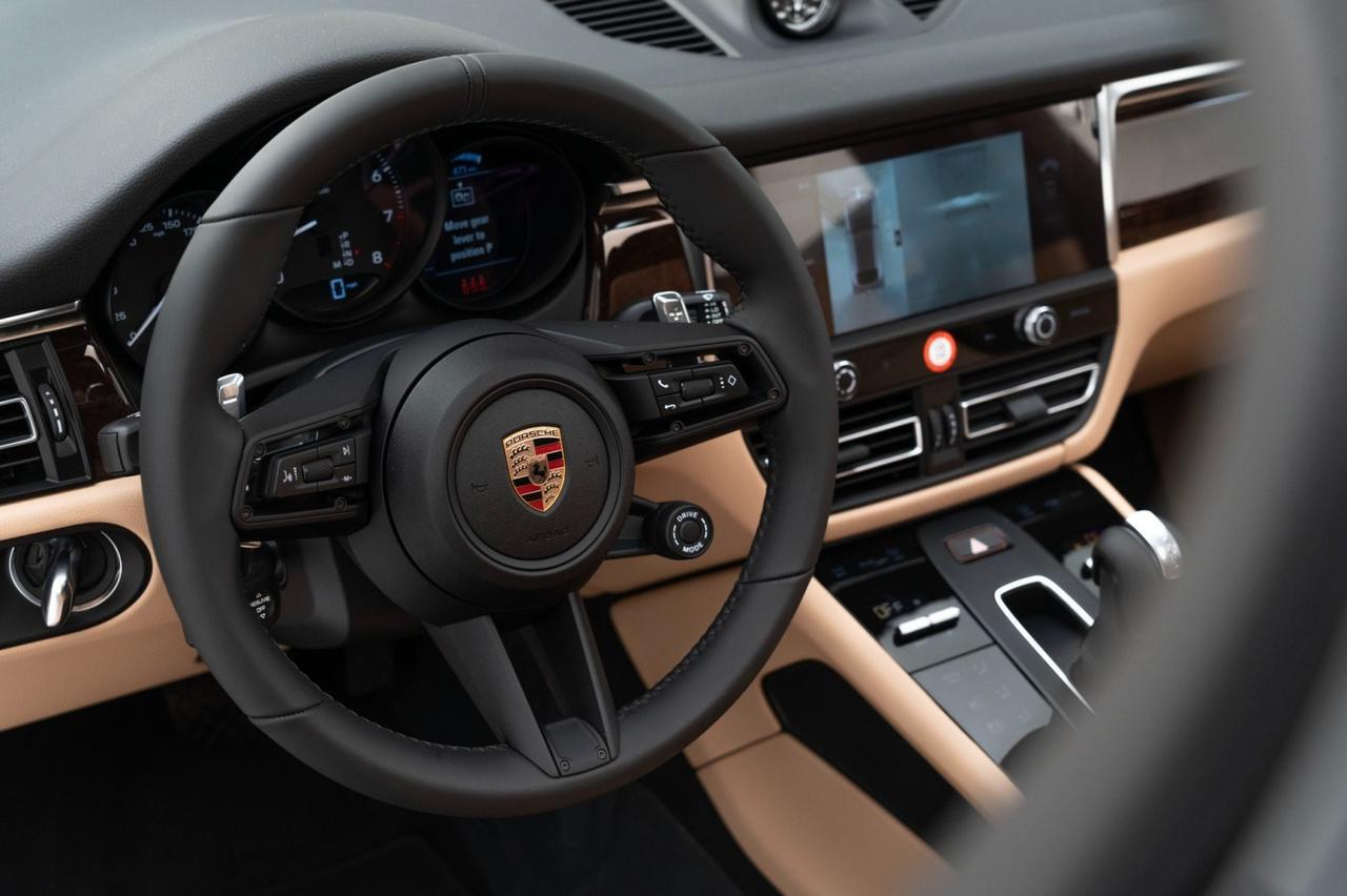 2025 Porsche Macan Pompano Beach FL