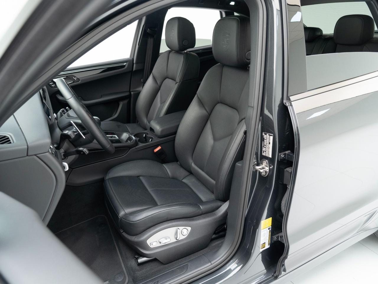 2025 Porsche Macan Pompano Beach FL