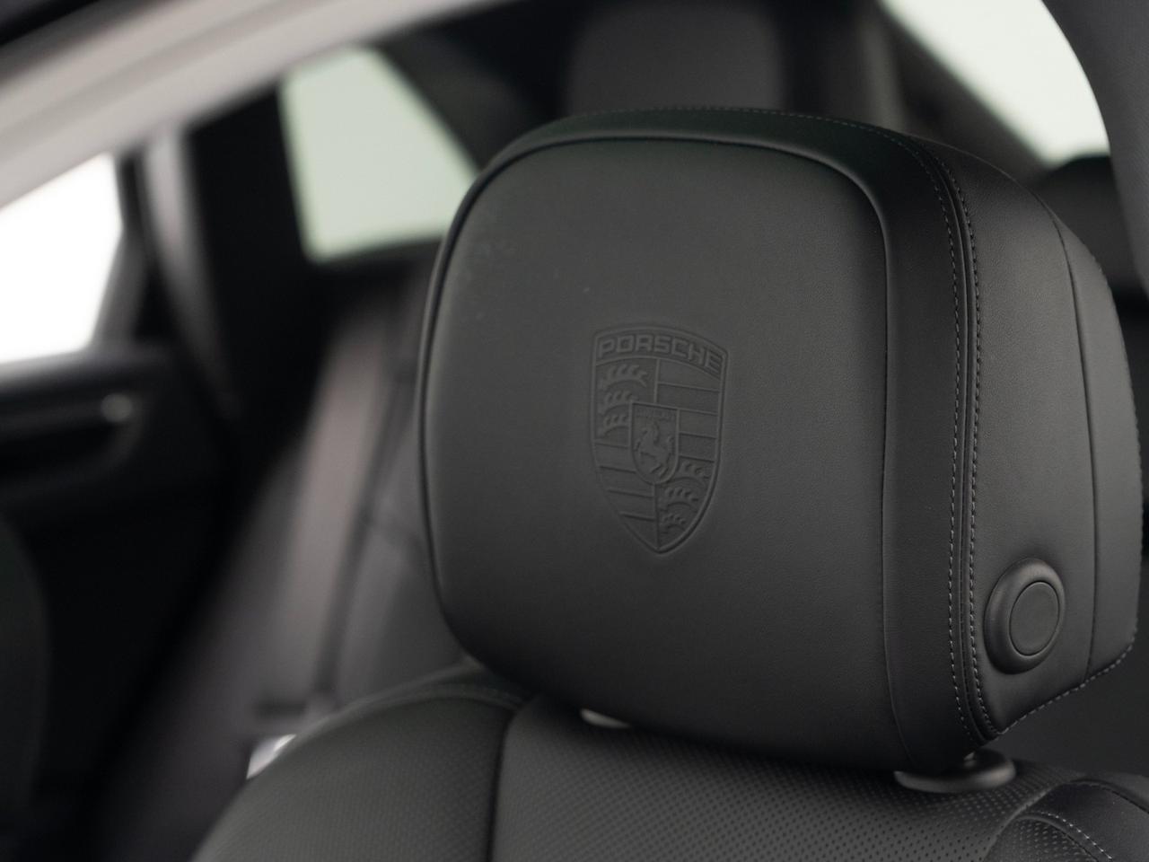 2025 Porsche Macan Pompano Beach FL