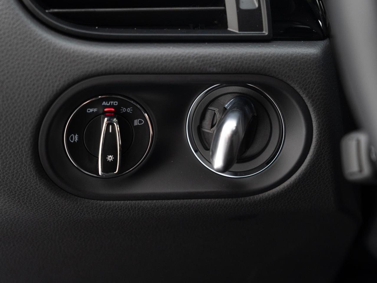 2025 Porsche Macan Pompano Beach FL