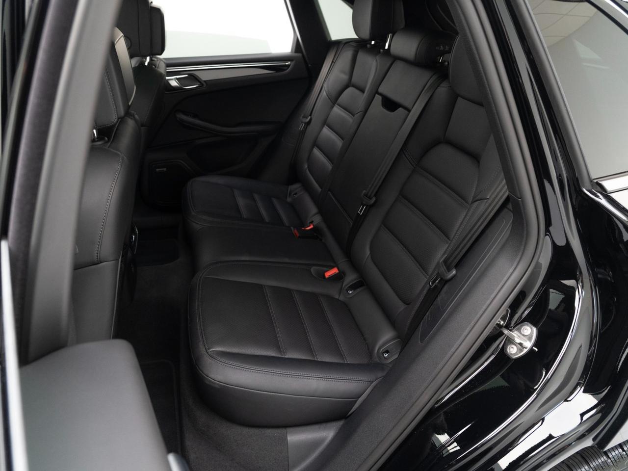 2025 Porsche Macan Pompano Beach FL