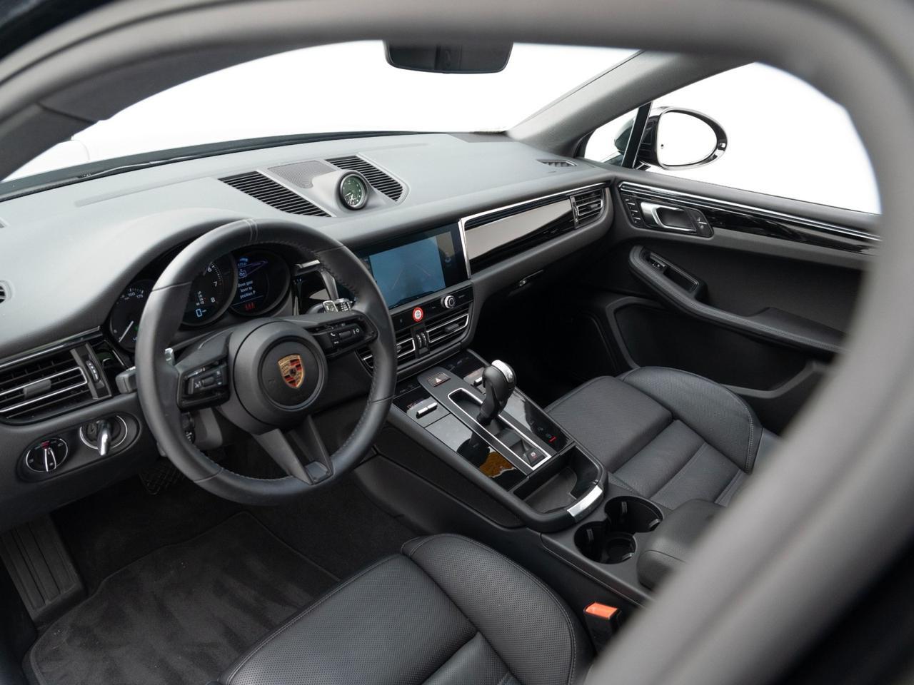 2025 Porsche Macan Pompano Beach FL