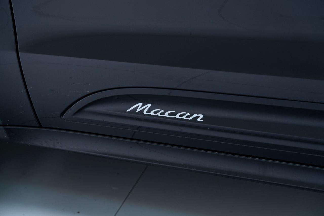 2025 Porsche Macan Pompano Beach FL