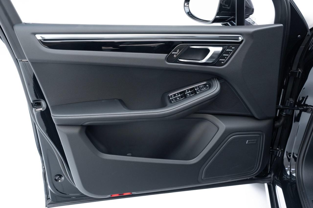 2025 Porsche Macan Pompano Beach FL