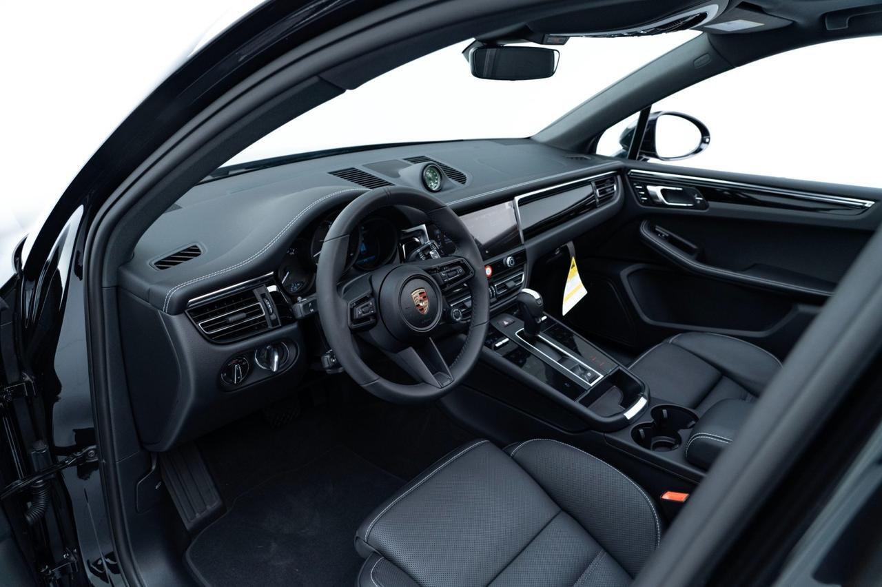 2025 Porsche Macan Pompano Beach FL