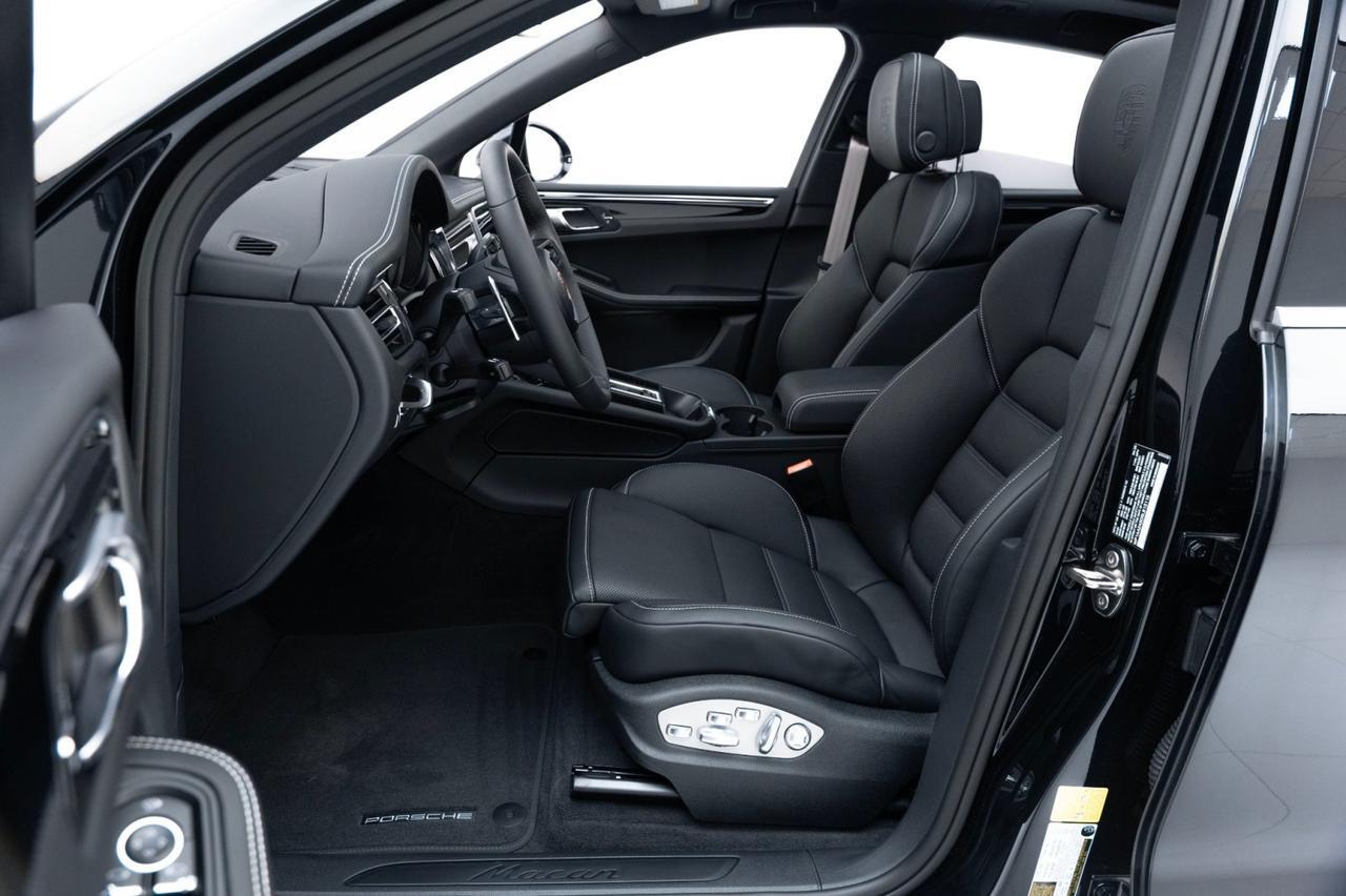 2025 Porsche Macan Pompano Beach FL
