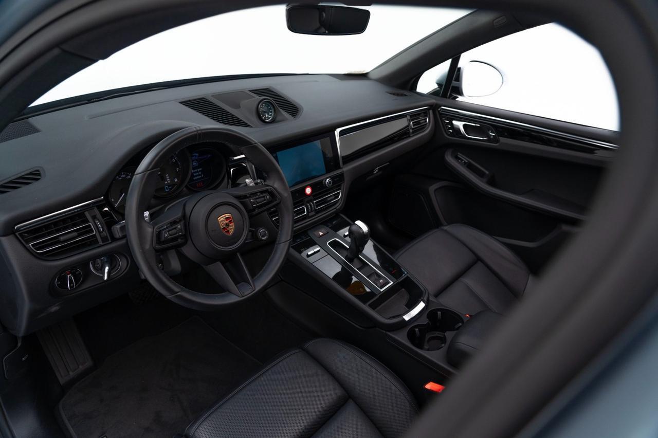 2025 Porsche Macan Pompano Beach FL