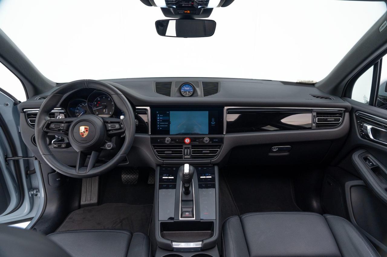 2025 Porsche Macan Pompano Beach FL