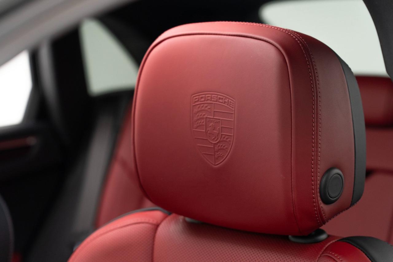 2025 Porsche Macan Pompano Beach FL